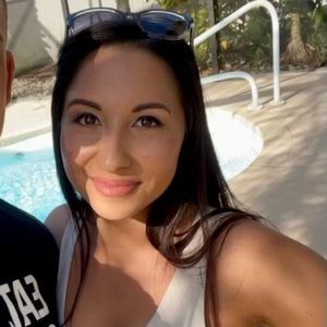 Meet your Posher, Alaina